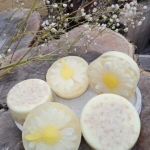 Jabón con Margarita Encapsulada de Lavanda, Avena y Almendras